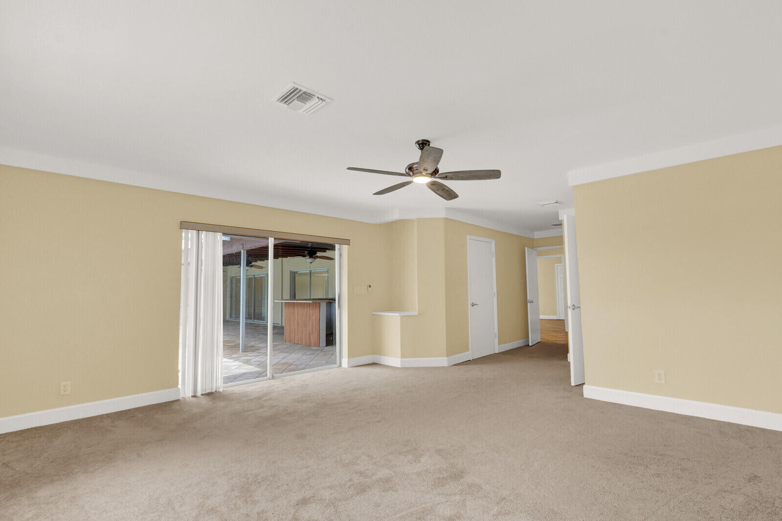 SQUARE LAKE - Residential