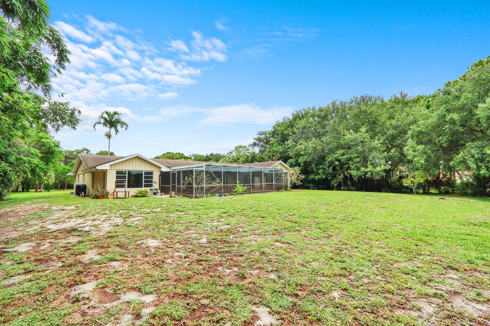 SQUARE LAKE - Residential