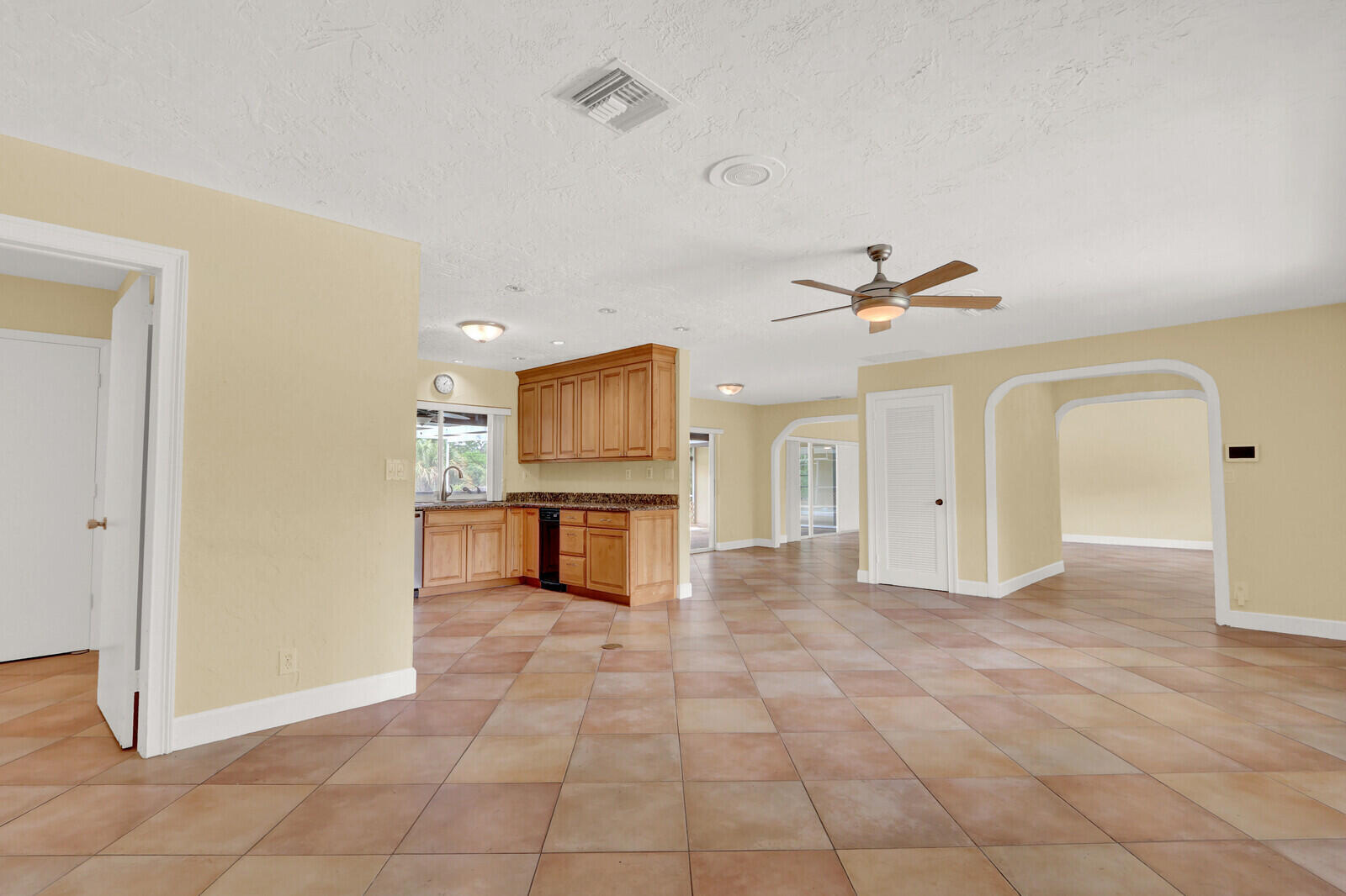 SQUARE LAKE - Residential