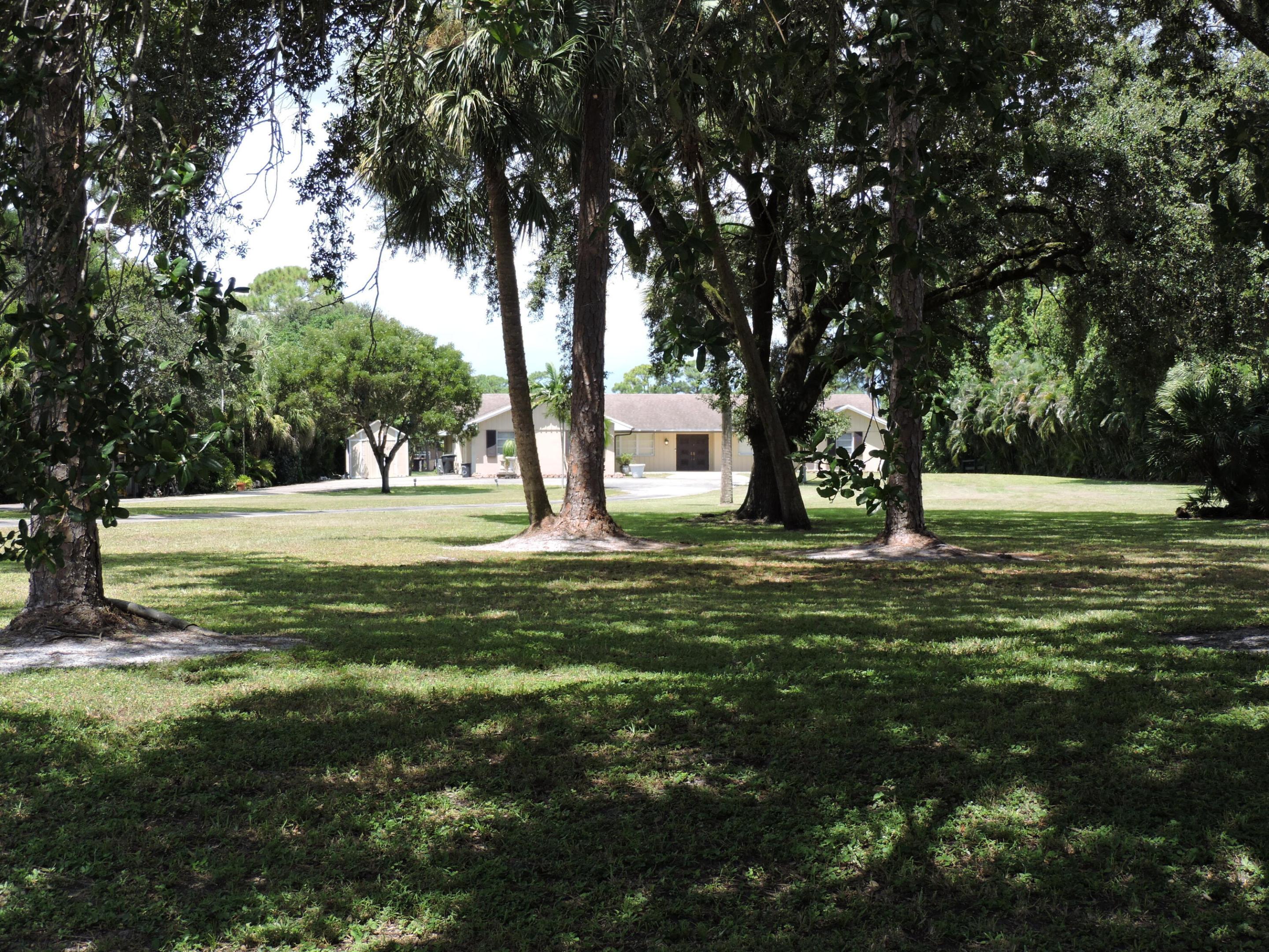 SQUARE LAKE - Residential
