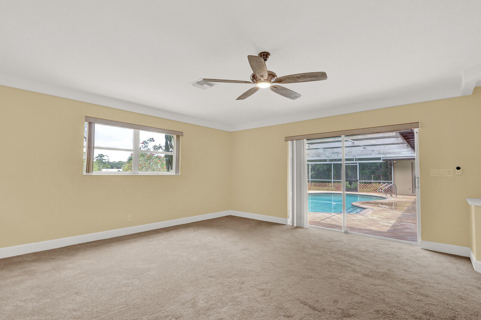 SQUARE LAKE - Residential