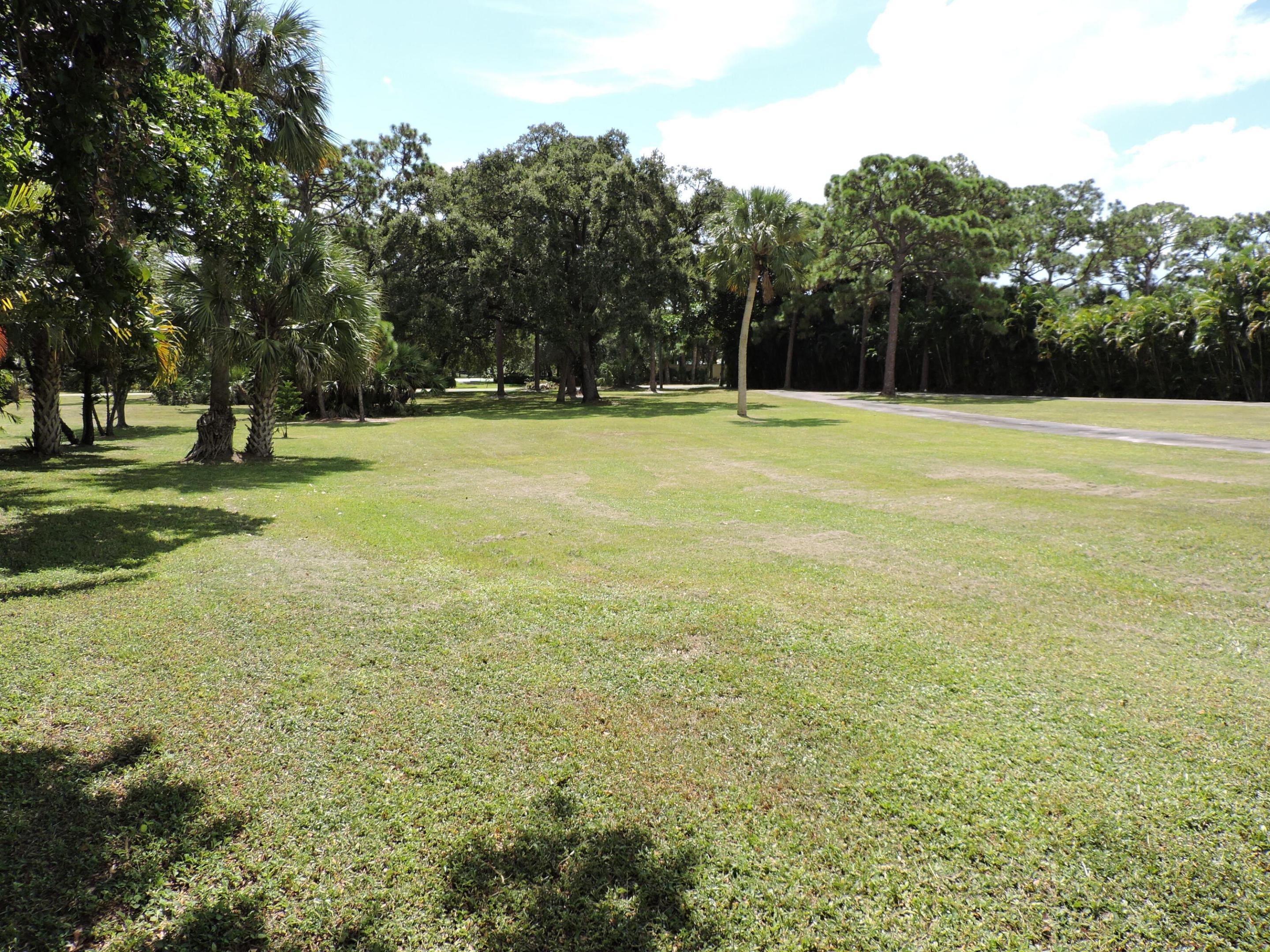 SQUARE LAKE - Residential