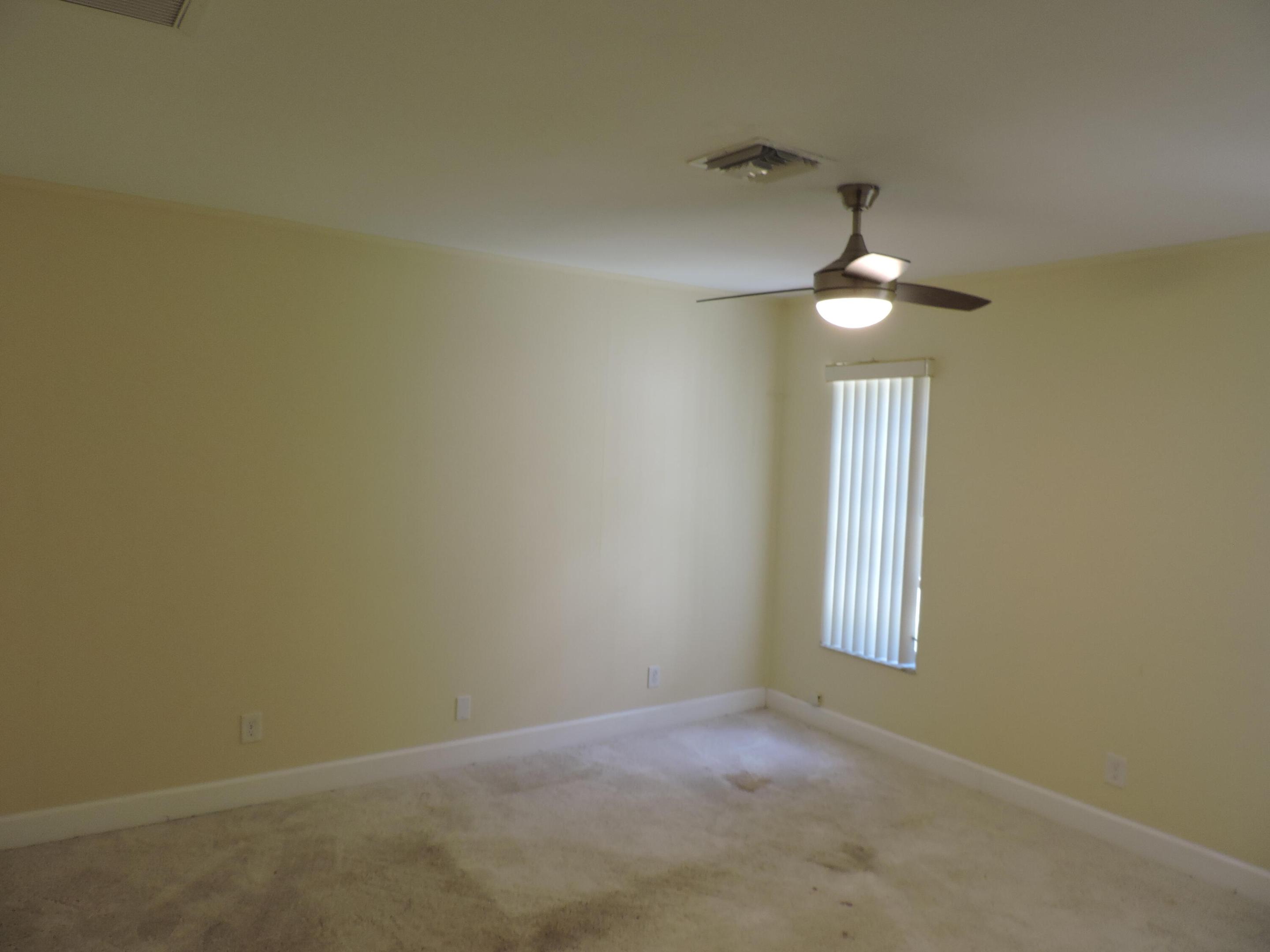 SQUARE LAKE - Residential