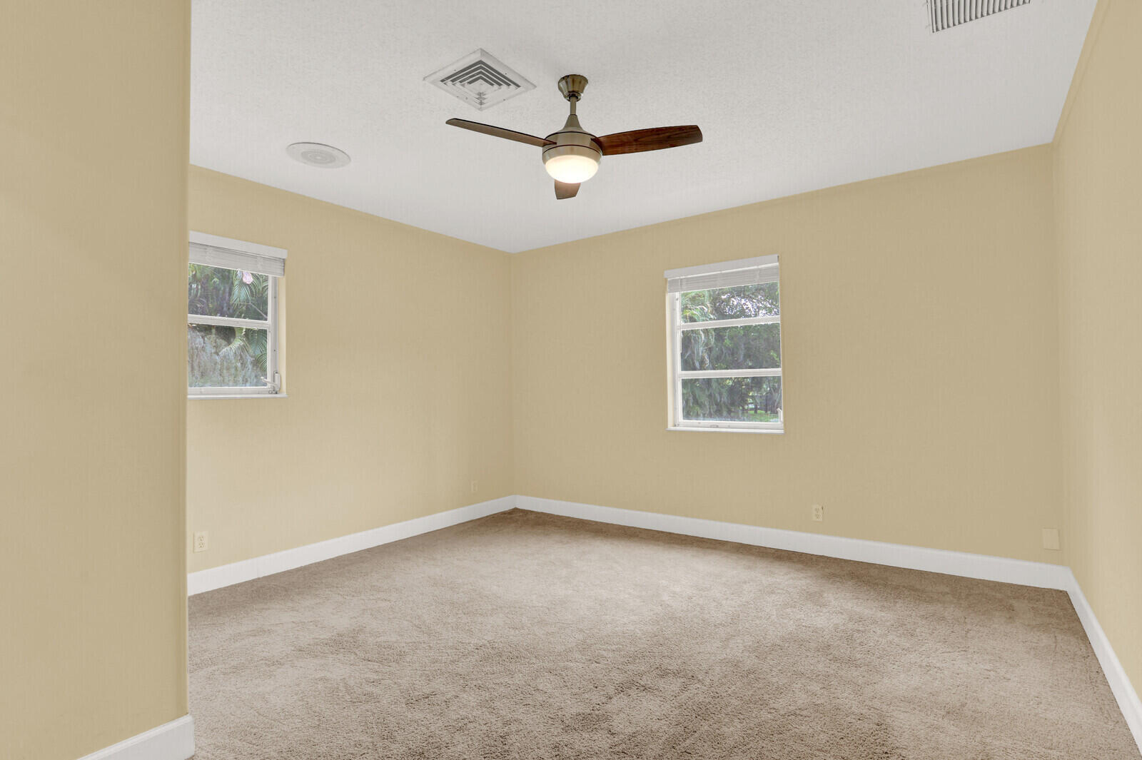 SQUARE LAKE - Residential