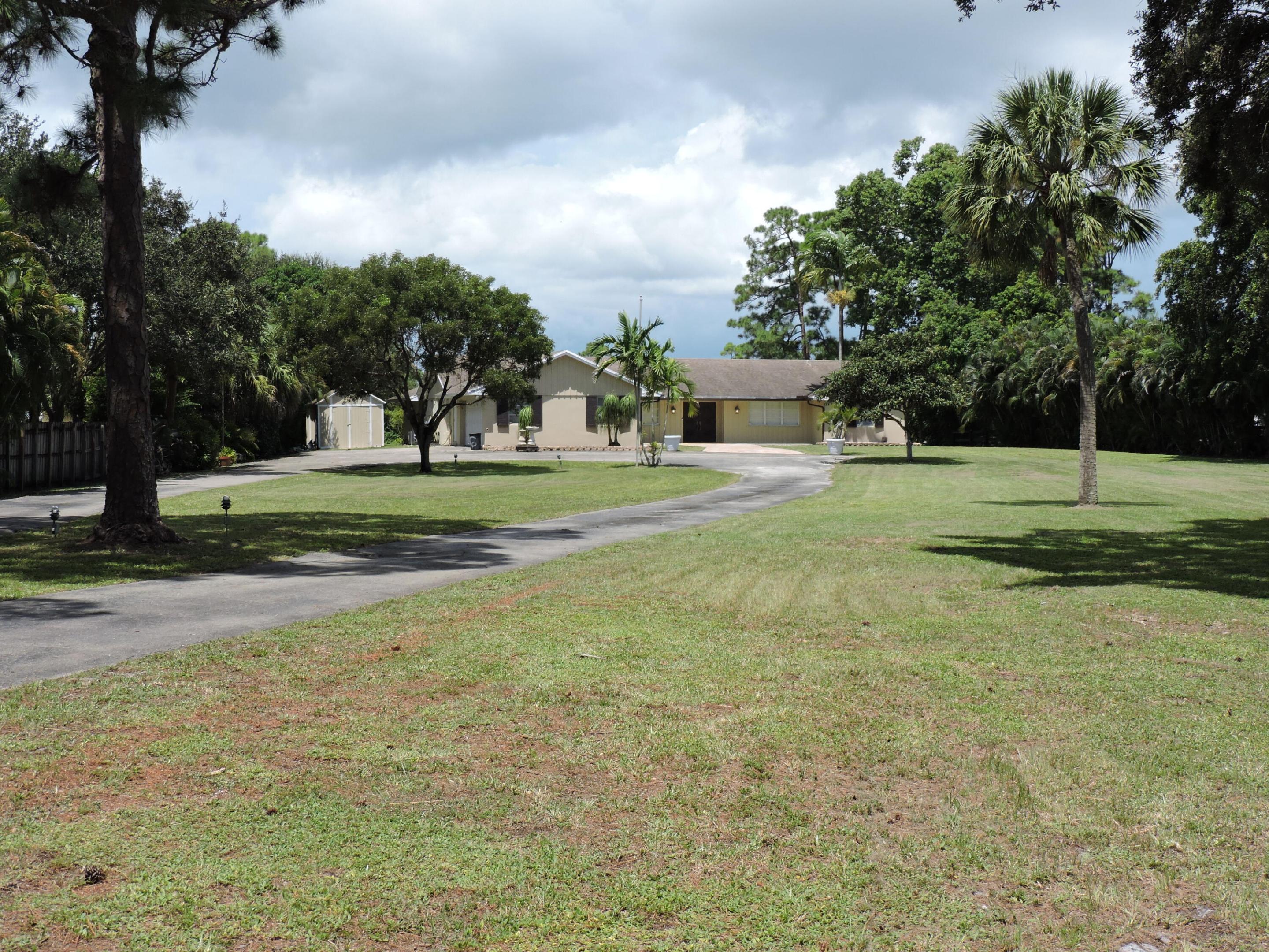 SQUARE LAKE - Residential
