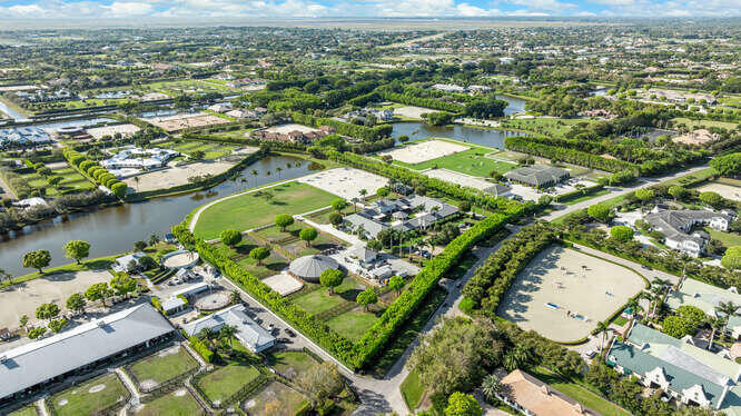 GRAND PRIX FARMS - Residential