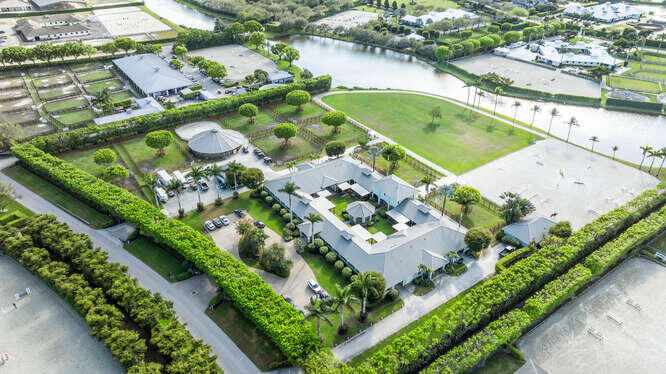GRAND PRIX FARMS - Residential