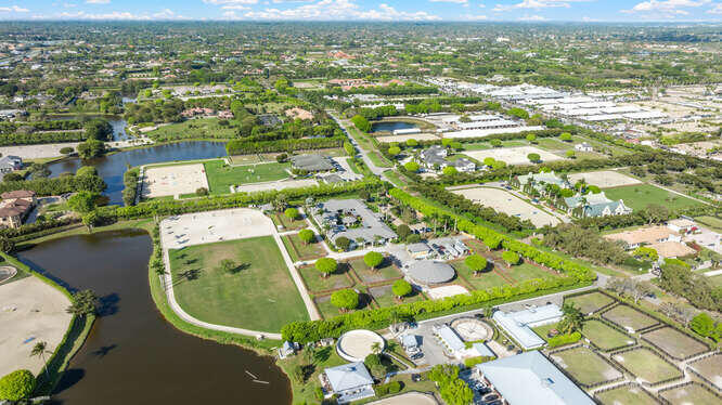 GRAND PRIX FARMS - Residential