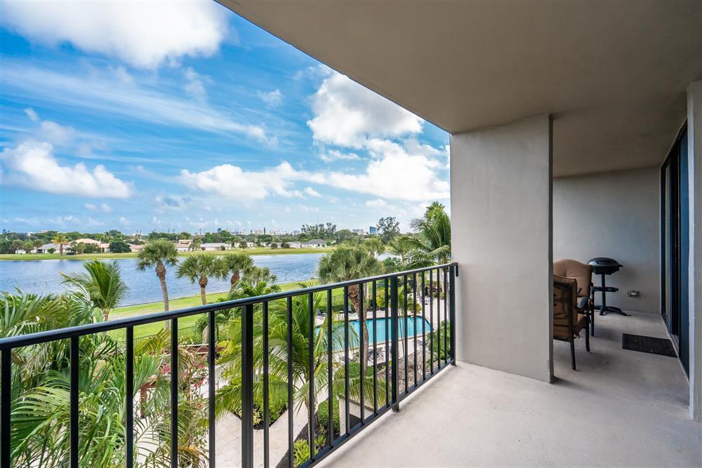 LAKESHORE CLUB CONDO - Residential Lease