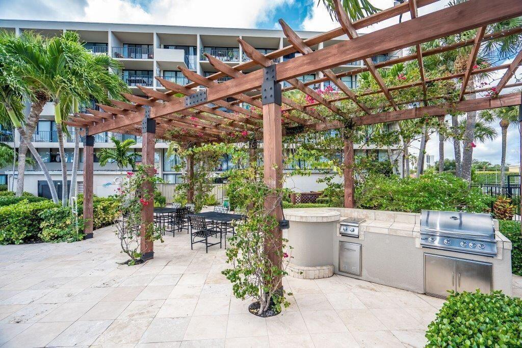 LAKESHORE CLUB CONDO - Residential Lease