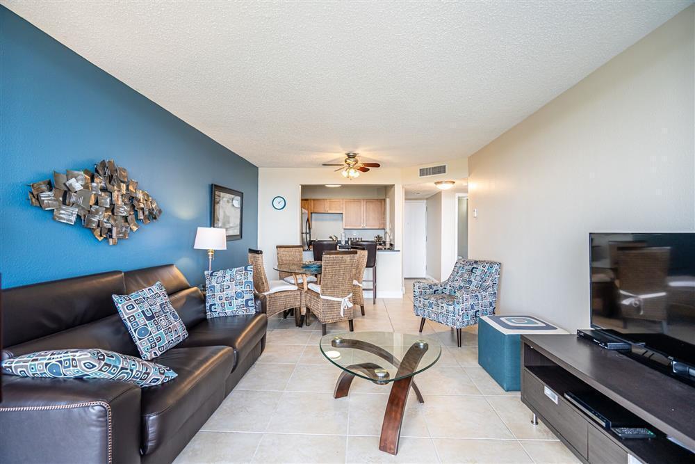 LAKESHORE CLUB CONDO - Residential Lease