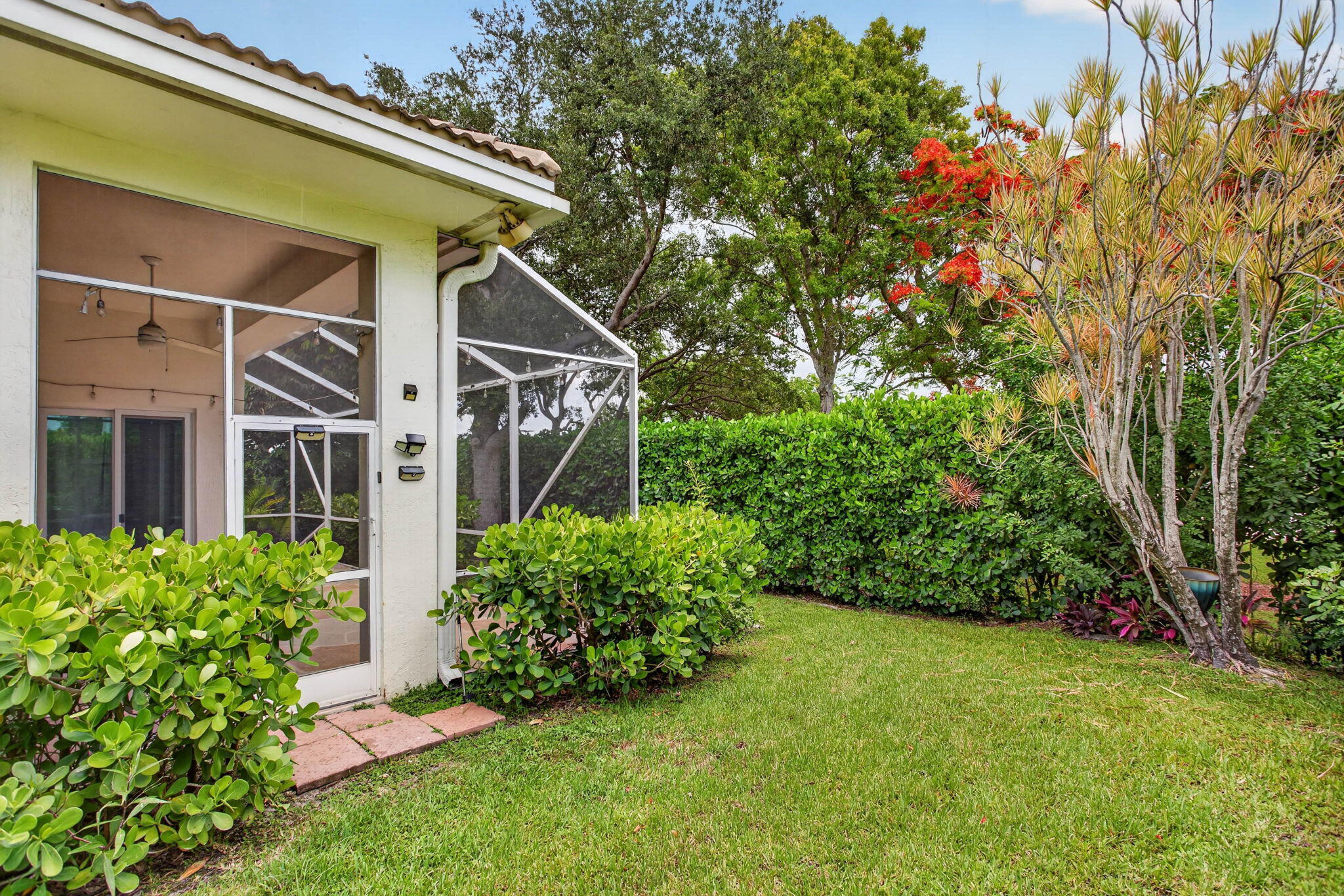 CYPRESS CAY - Residential Lease