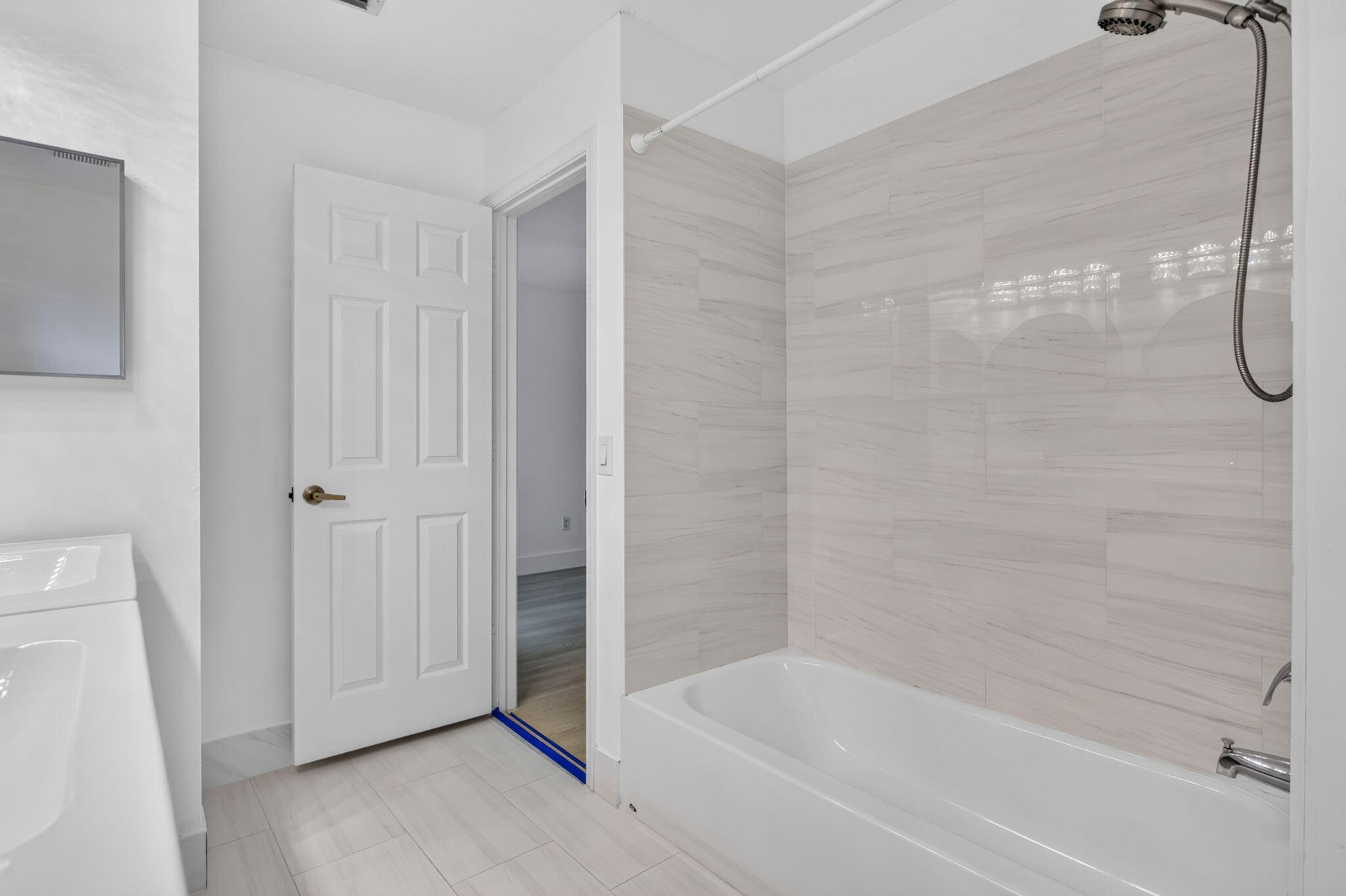 CYPRESS CAY - Residential Lease