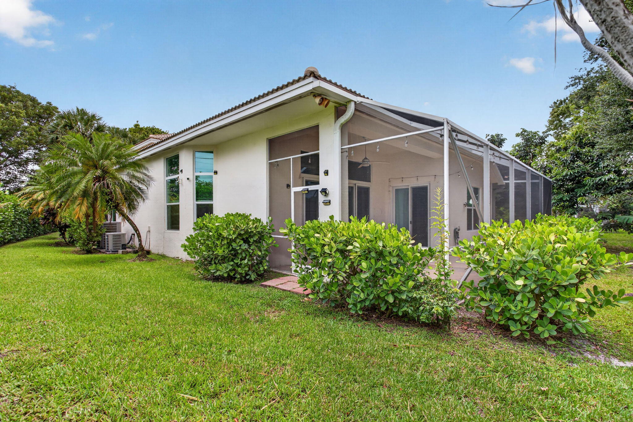 CYPRESS CAY - Residential Lease