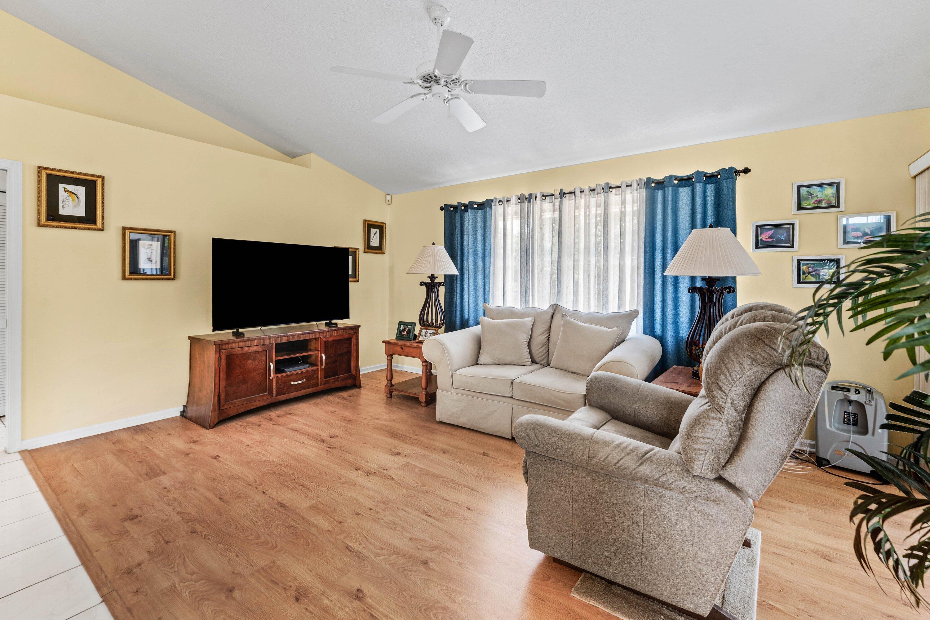 SARATOGA AT ROYAL PALM 2 - Residential