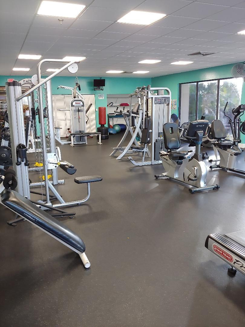 LAKE EMERALD CONDOMINIUM NO - Residential Lease