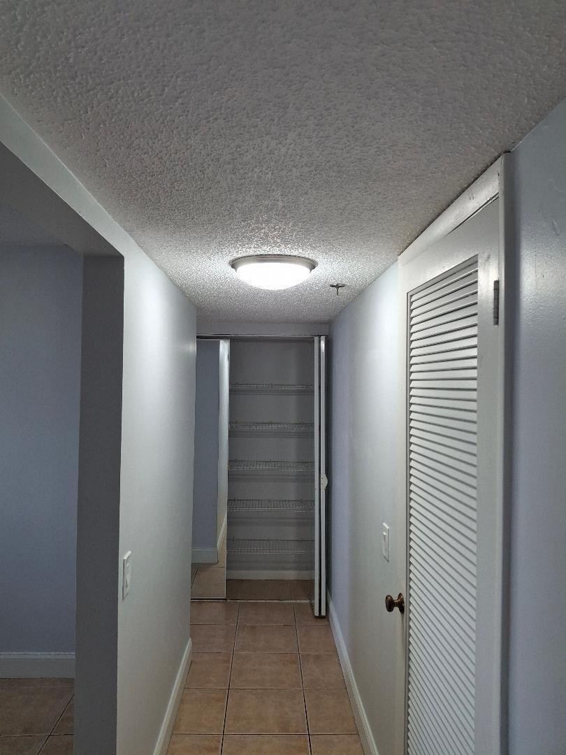 LAKE EMERALD CONDOMINIUM NO - Residential Lease