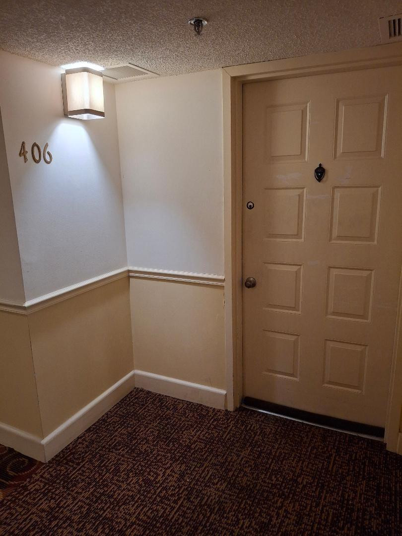 LAKE EMERALD CONDOMINIUM NO - Residential Lease