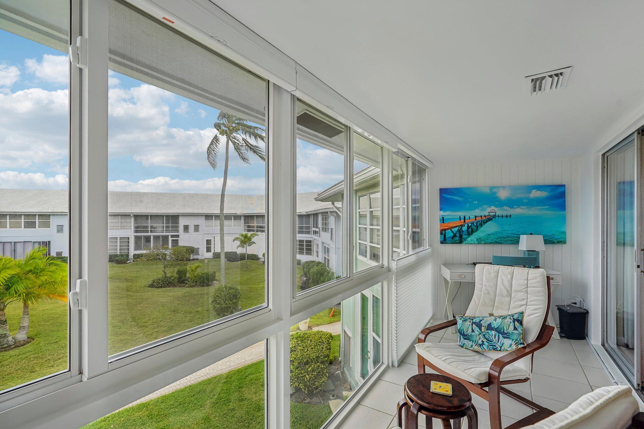 QUEENS COVE HOUSE CONDO - Residential