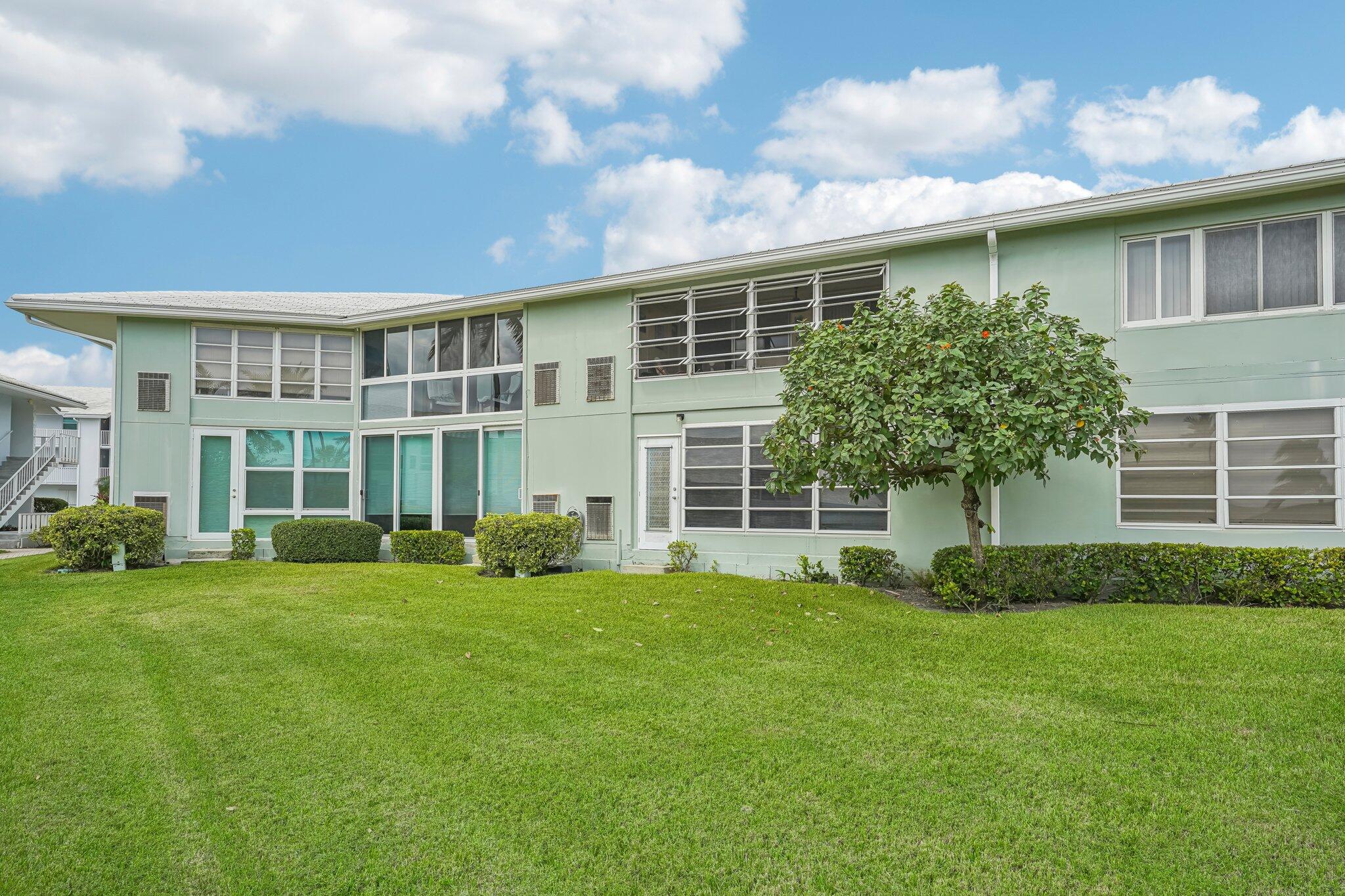 QUEENS COVE HOUSE CONDO - Residential