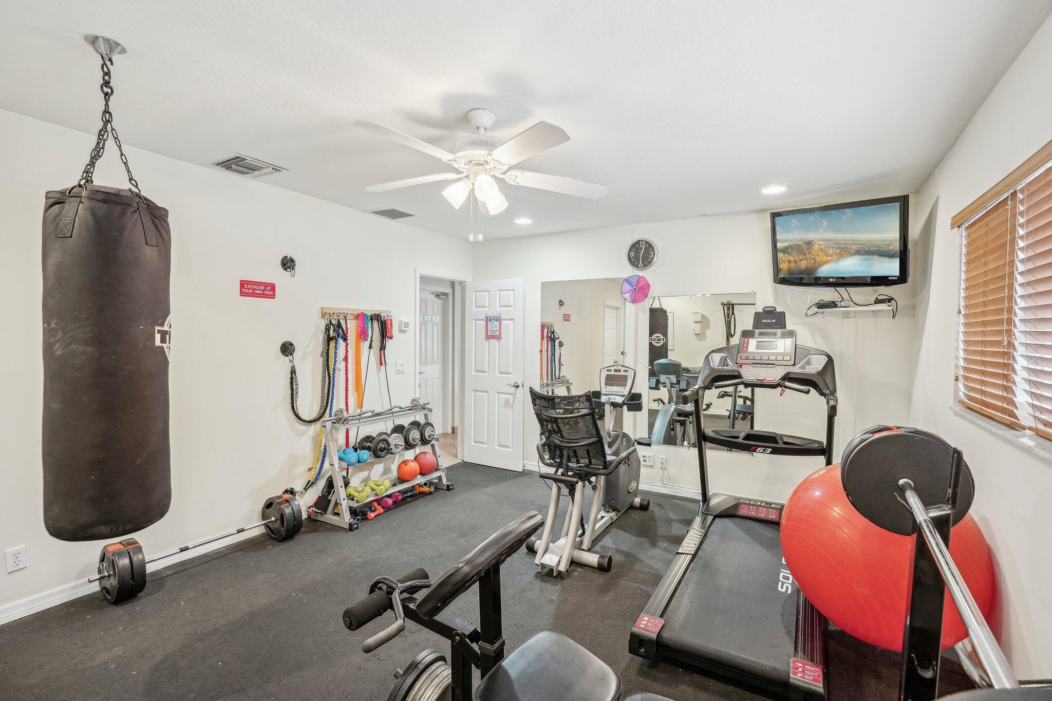 QUEENS COVE HOUSE CONDO - Residential