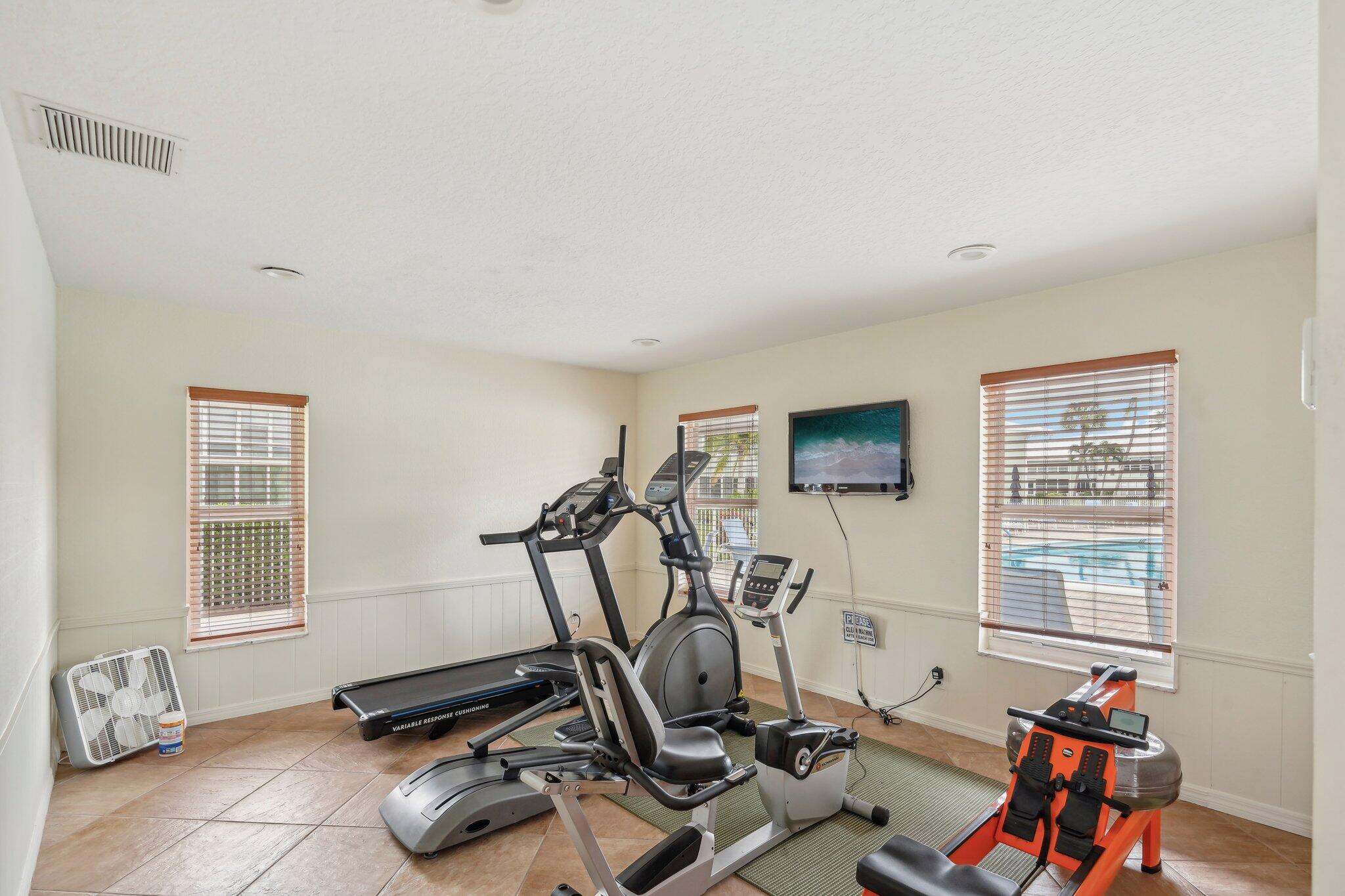 QUEENS COVE HOUSE CONDO - Residential