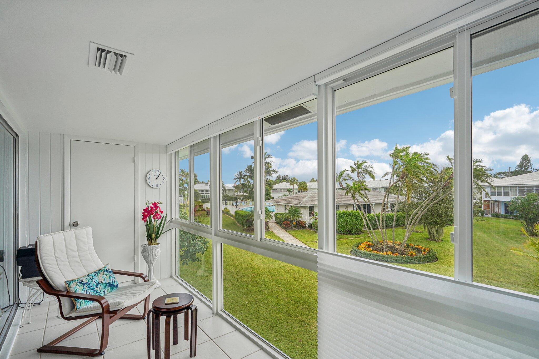 QUEENS COVE HOUSE CONDO - Residential