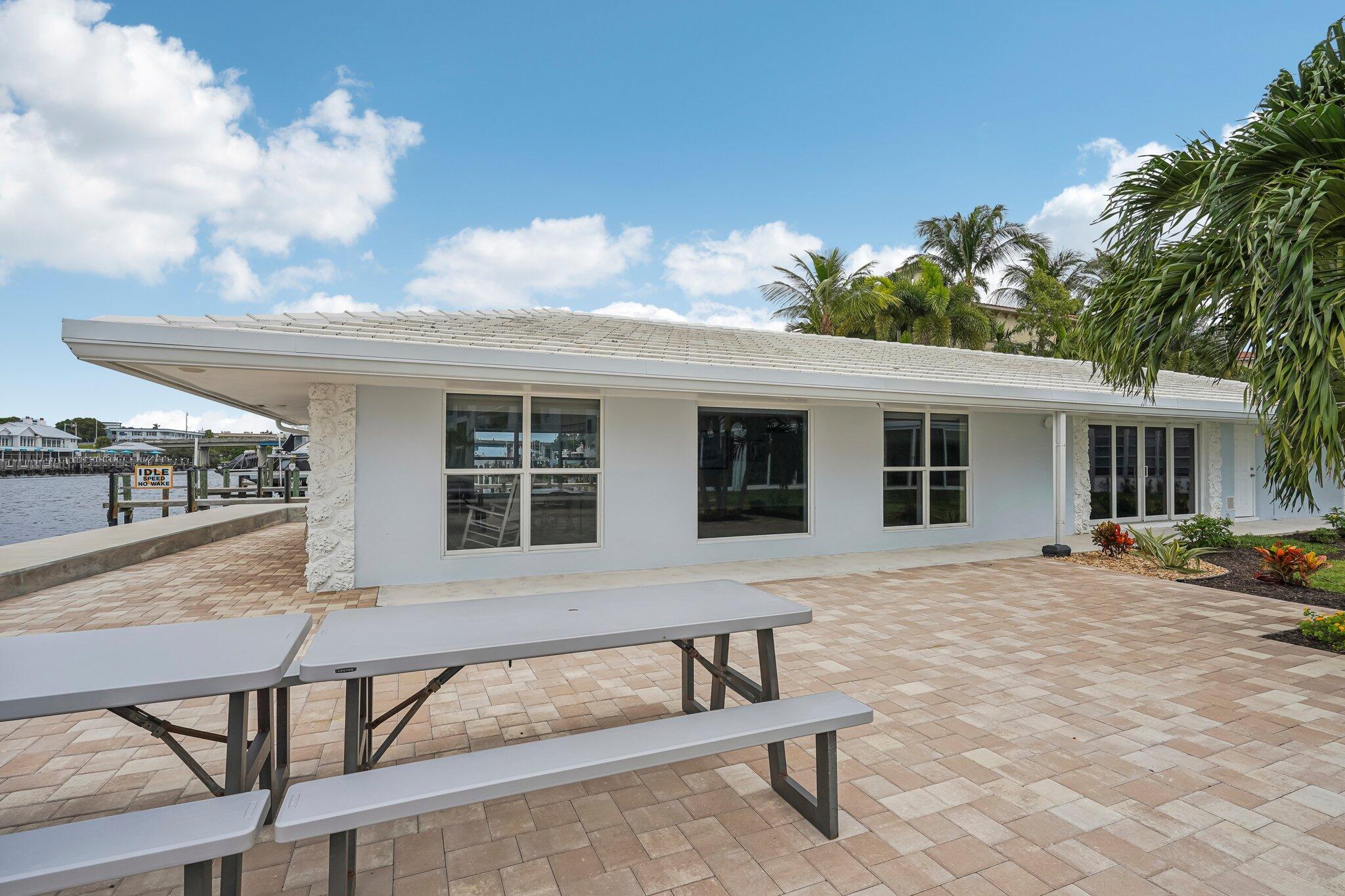 QUEENS COVE HOUSE CONDO - Residential