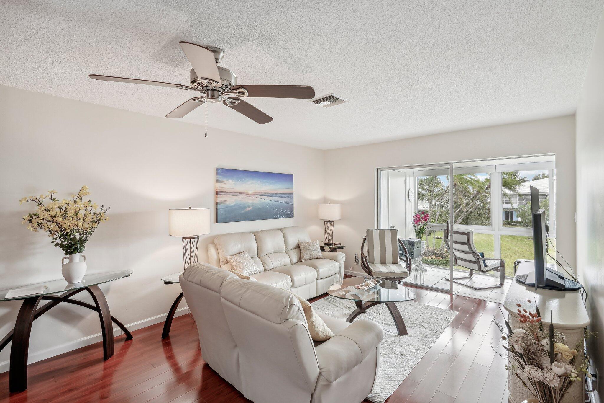 QUEENS COVE HOUSE CONDO - Residential