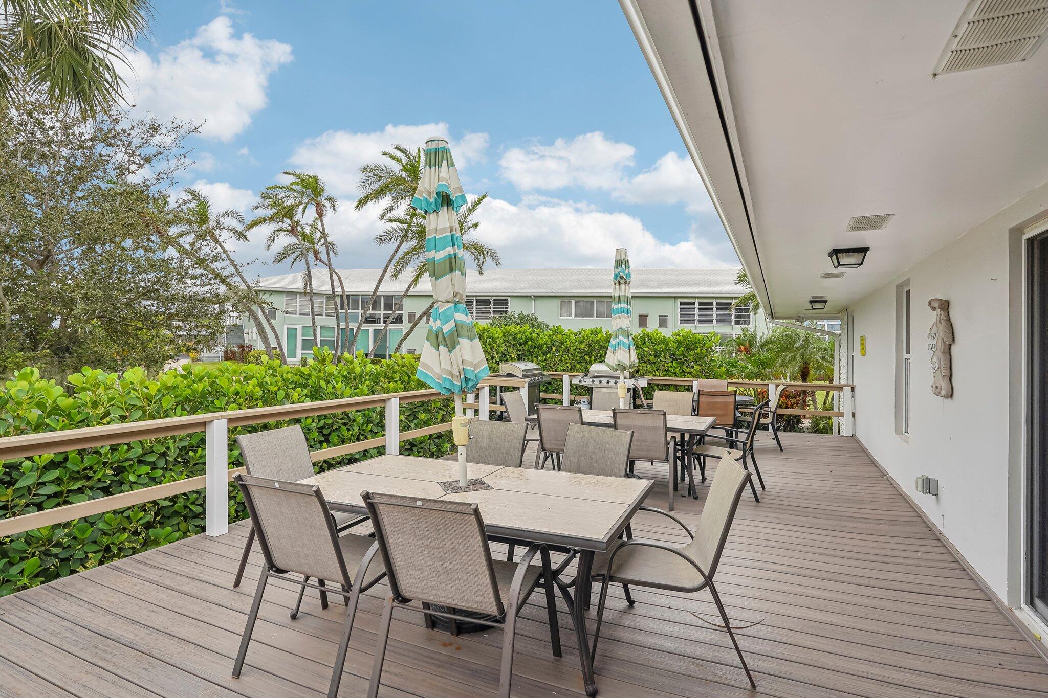 QUEENS COVE HOUSE CONDO - Residential