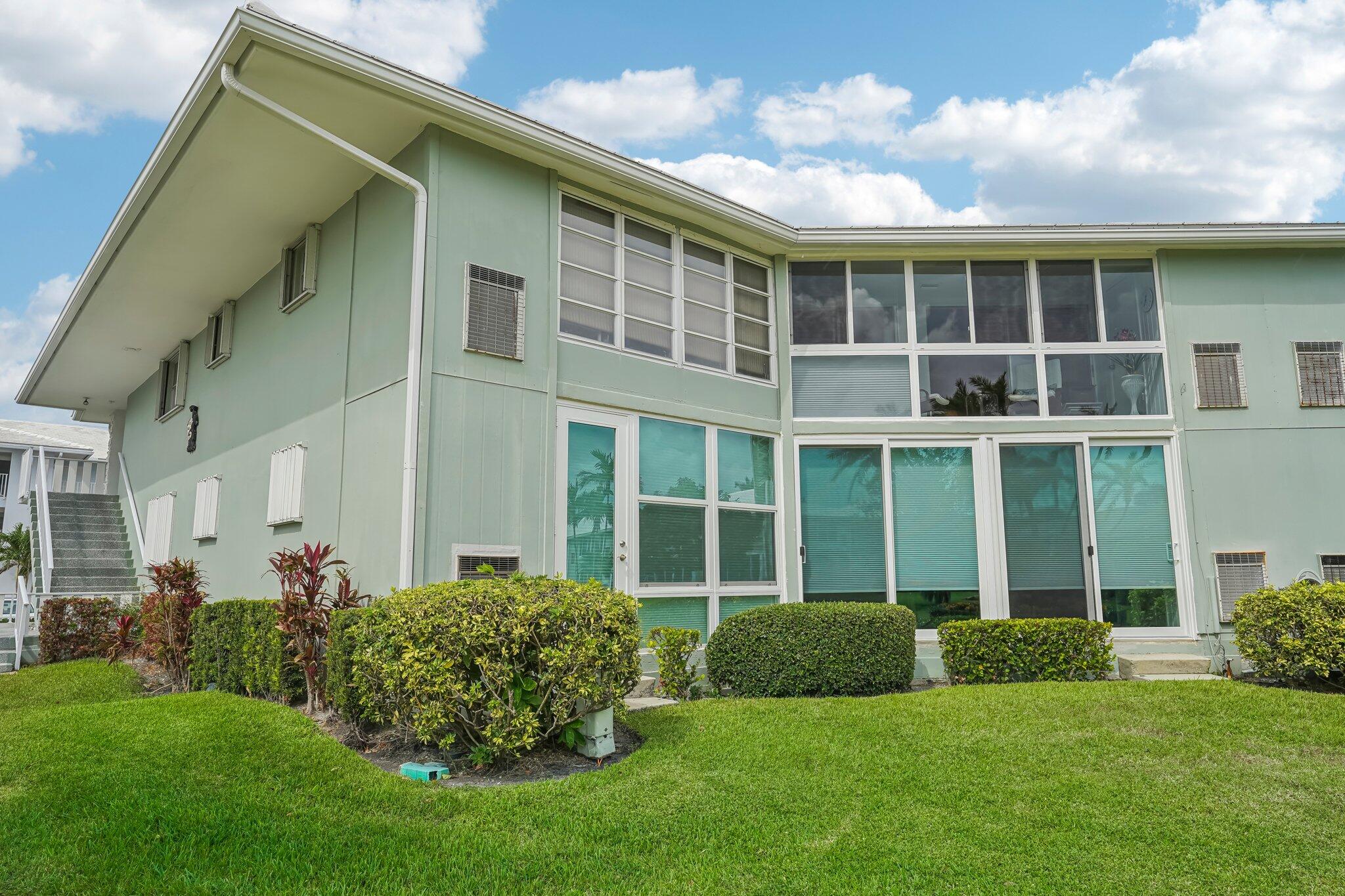 QUEENS COVE HOUSE CONDO - Residential
