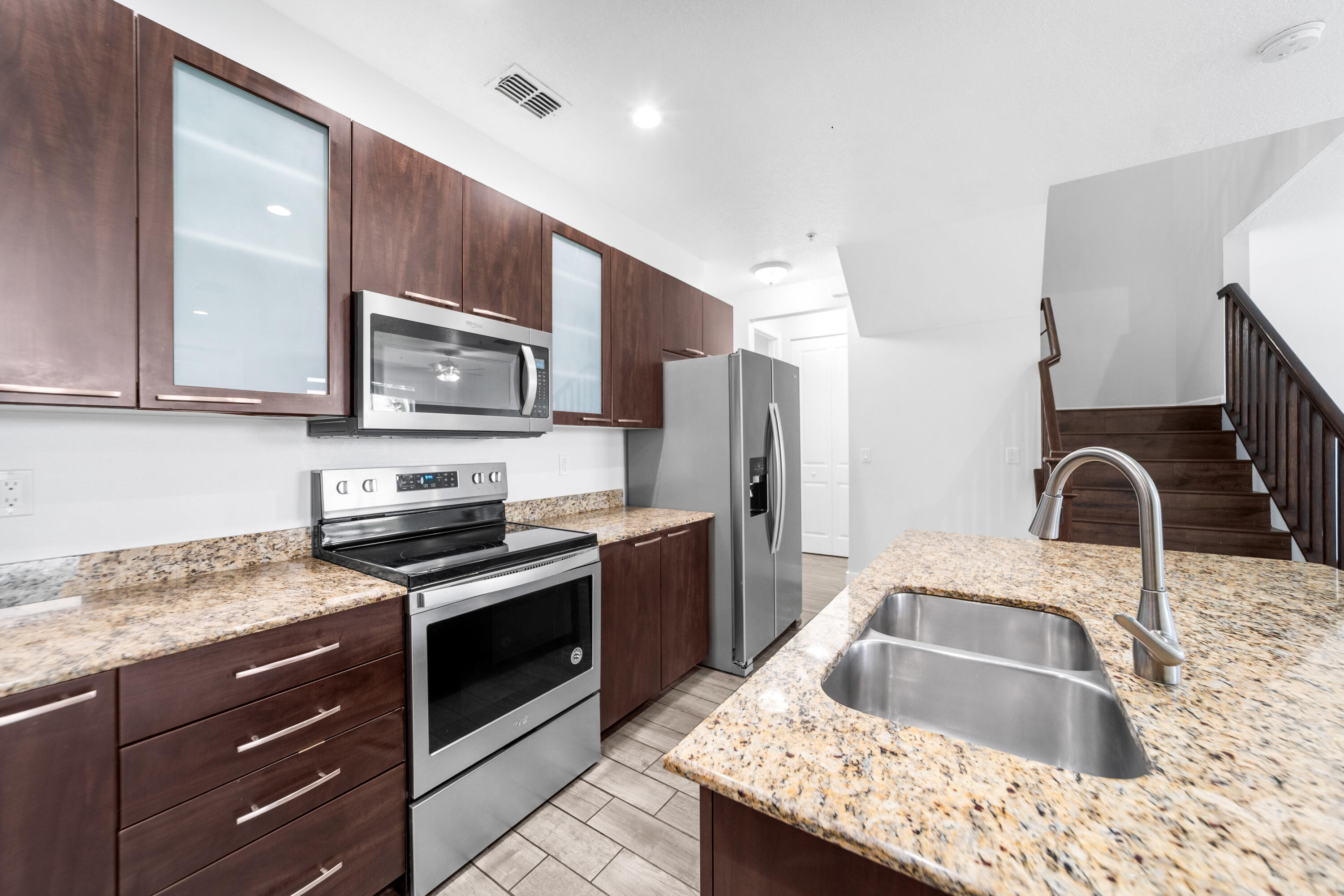 BLUE LAKE TOWNHOMES - Residential