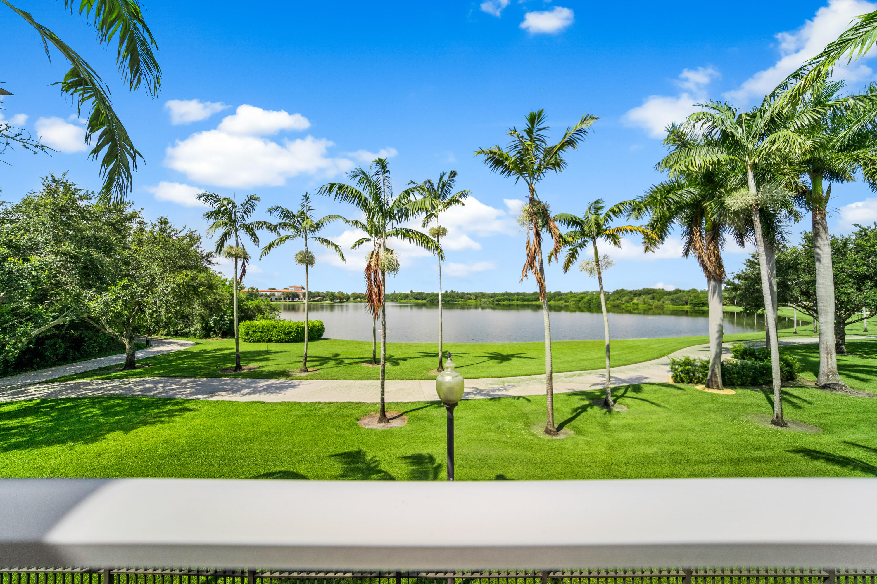 BLUE LAKE TOWNHOMES - Residential