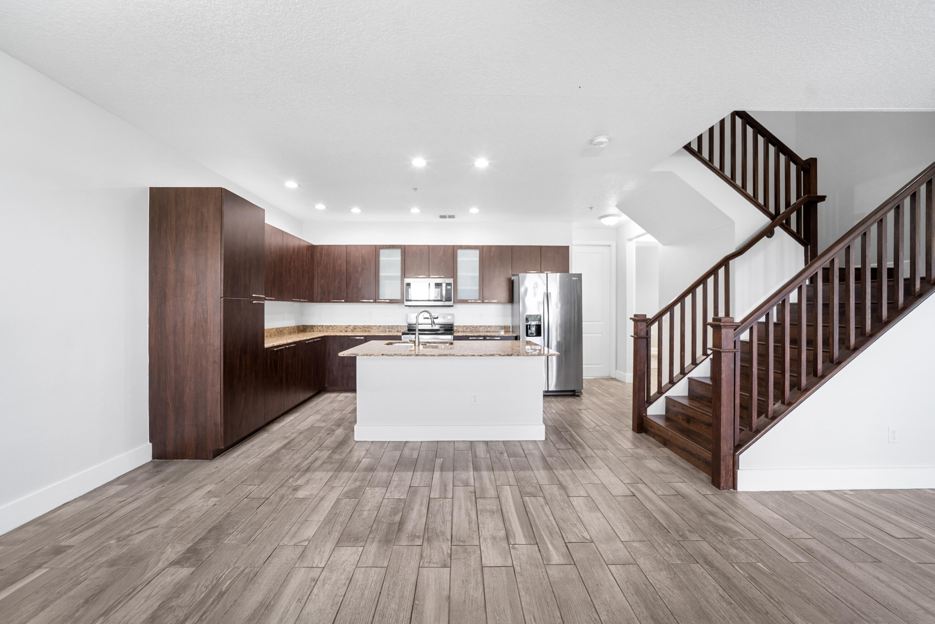 BLUE LAKE TOWNHOMES - Residential