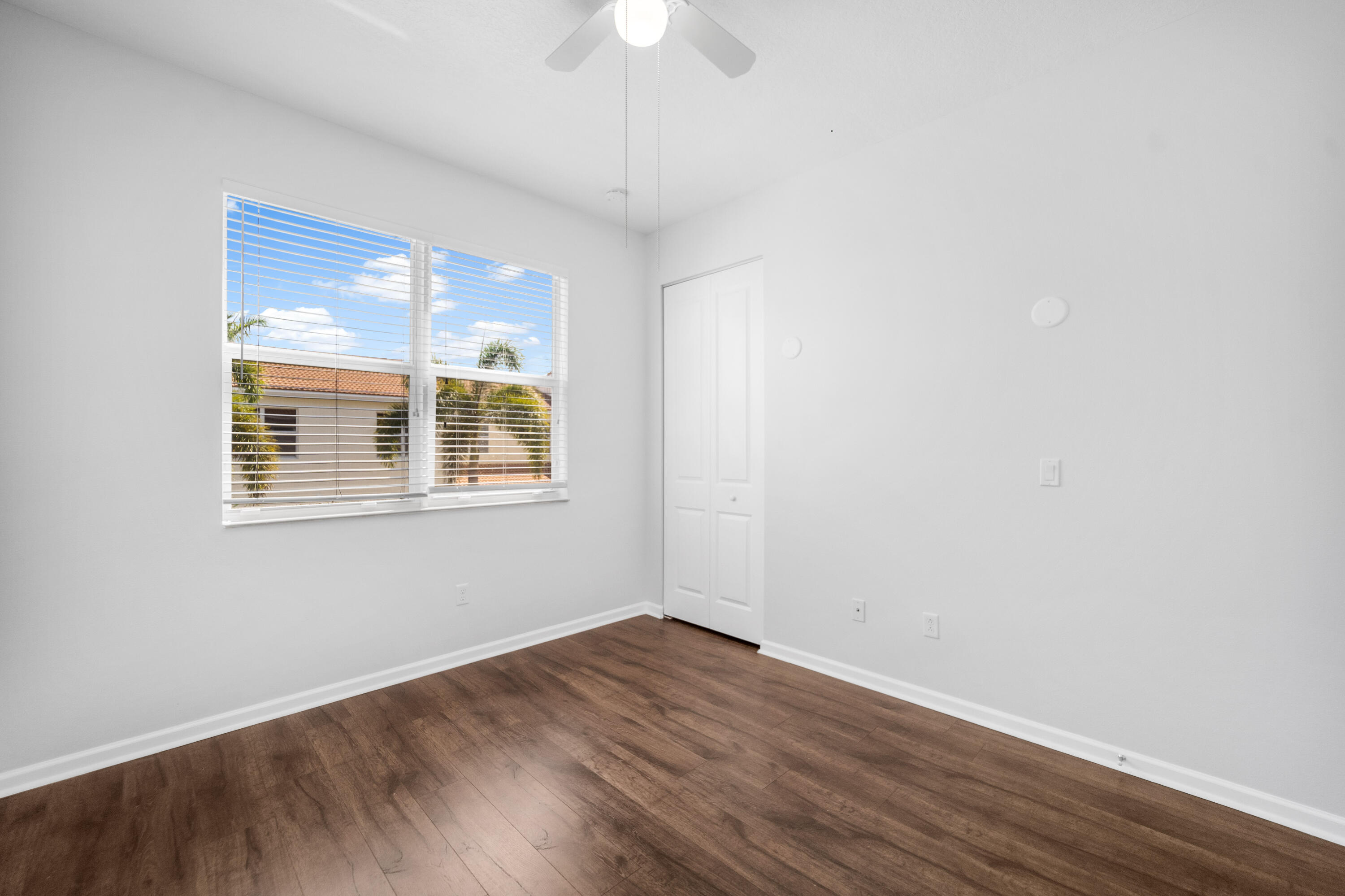 BLUE LAKE TOWNHOMES - Residential