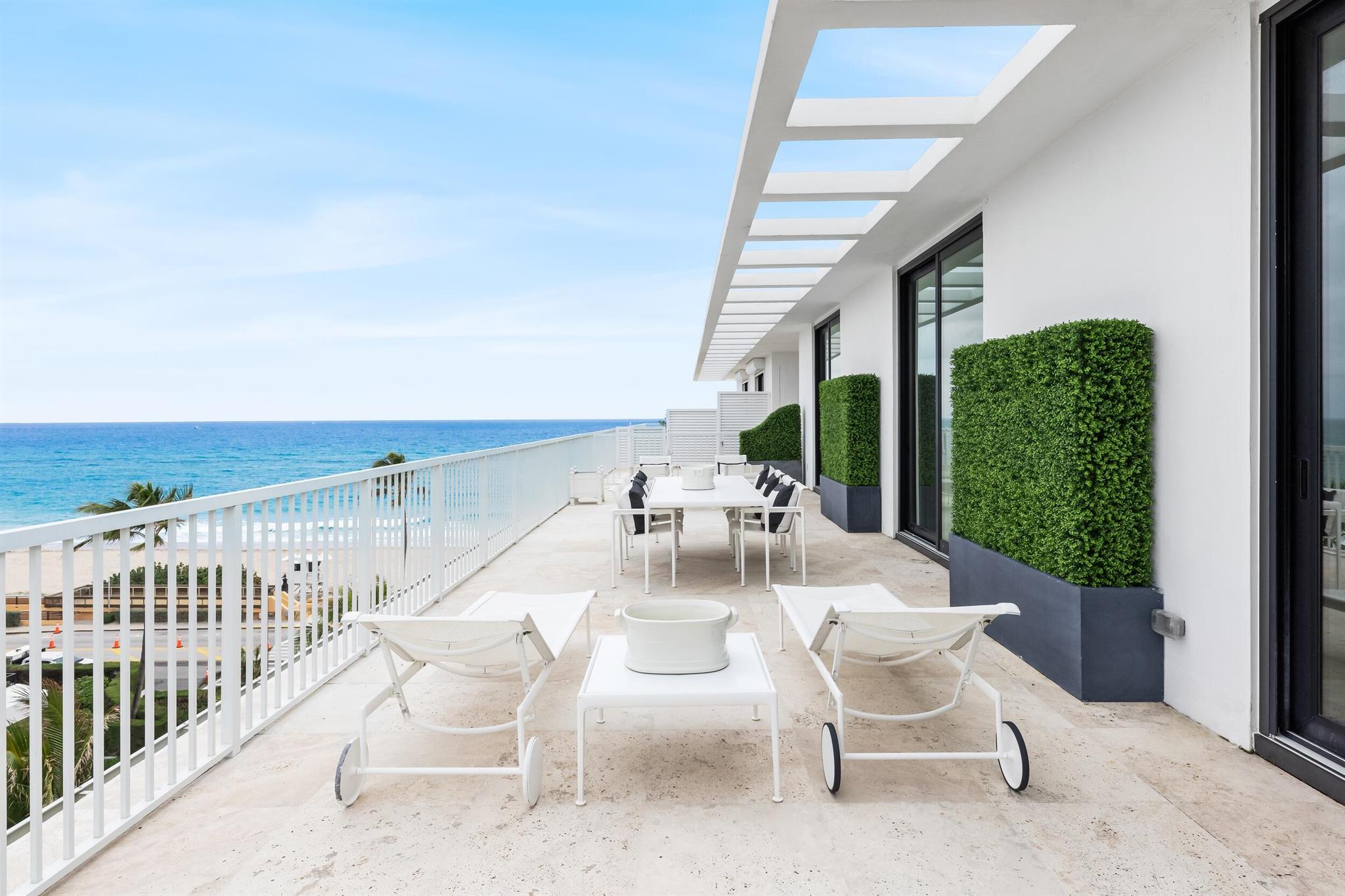 FOUR HUNDRED SO OCEAN BLVD CONDO - Residential