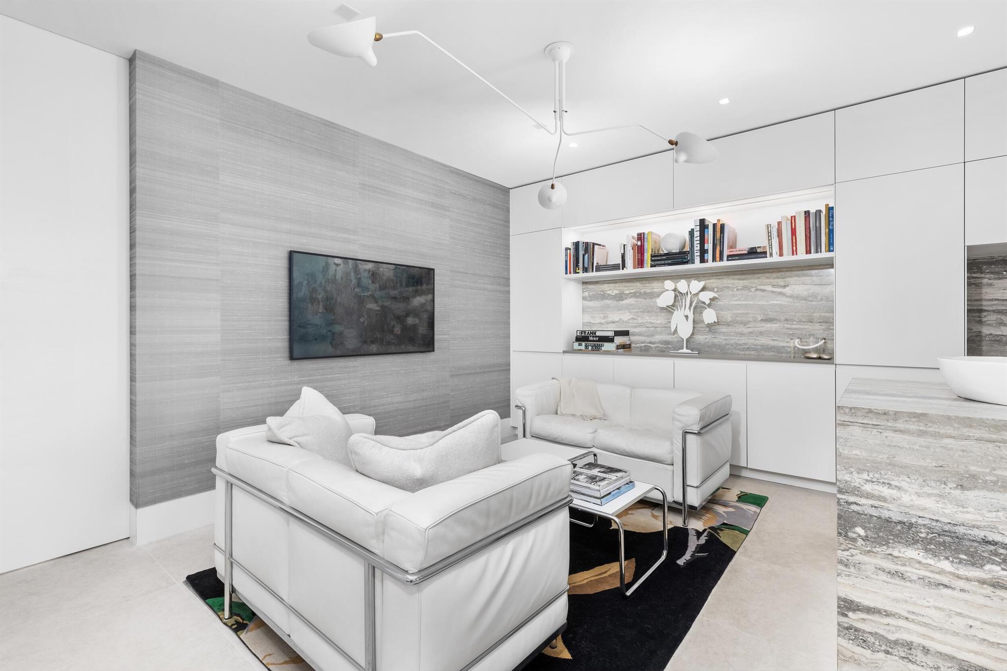 FOUR HUNDRED SO OCEAN BLVD CONDO - Residential