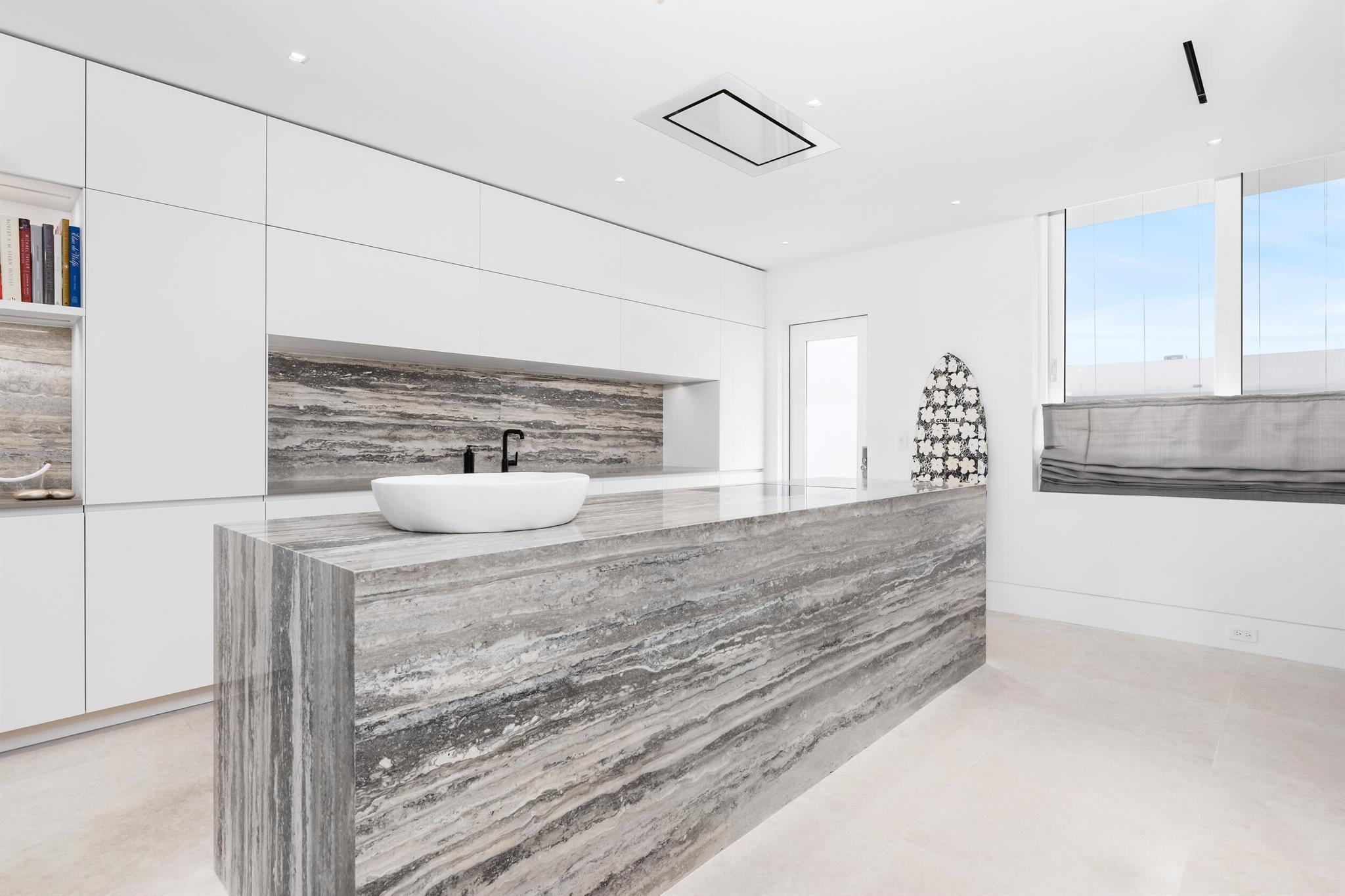 FOUR HUNDRED SO OCEAN BLVD CONDO - Residential