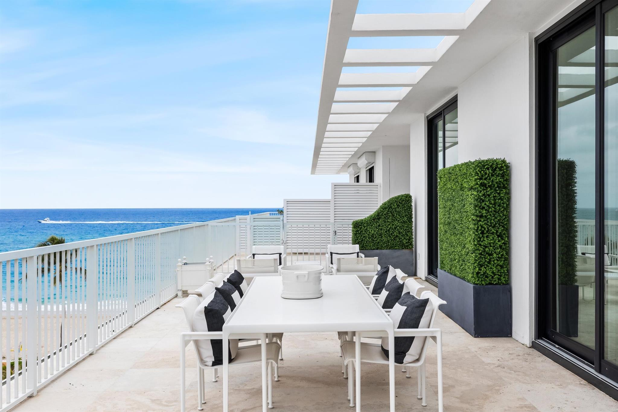 FOUR HUNDRED SO OCEAN BLVD CONDO - Residential