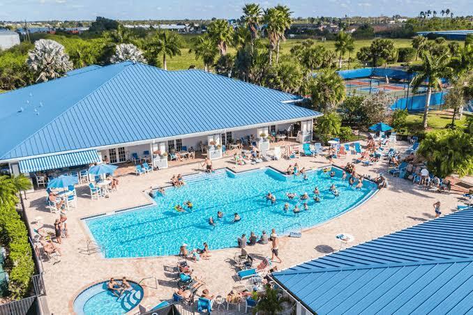 SILVER PALMS RV VILLAGE - Land