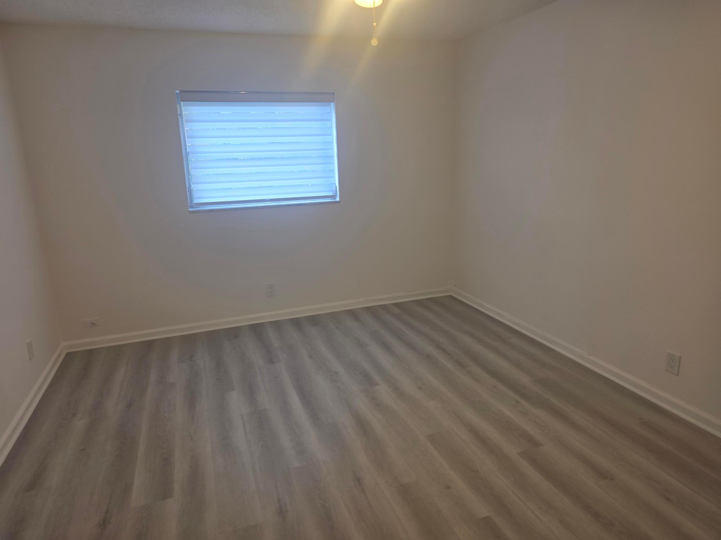 DEERFIELD PINES NORTH CONDO - Residential Lease