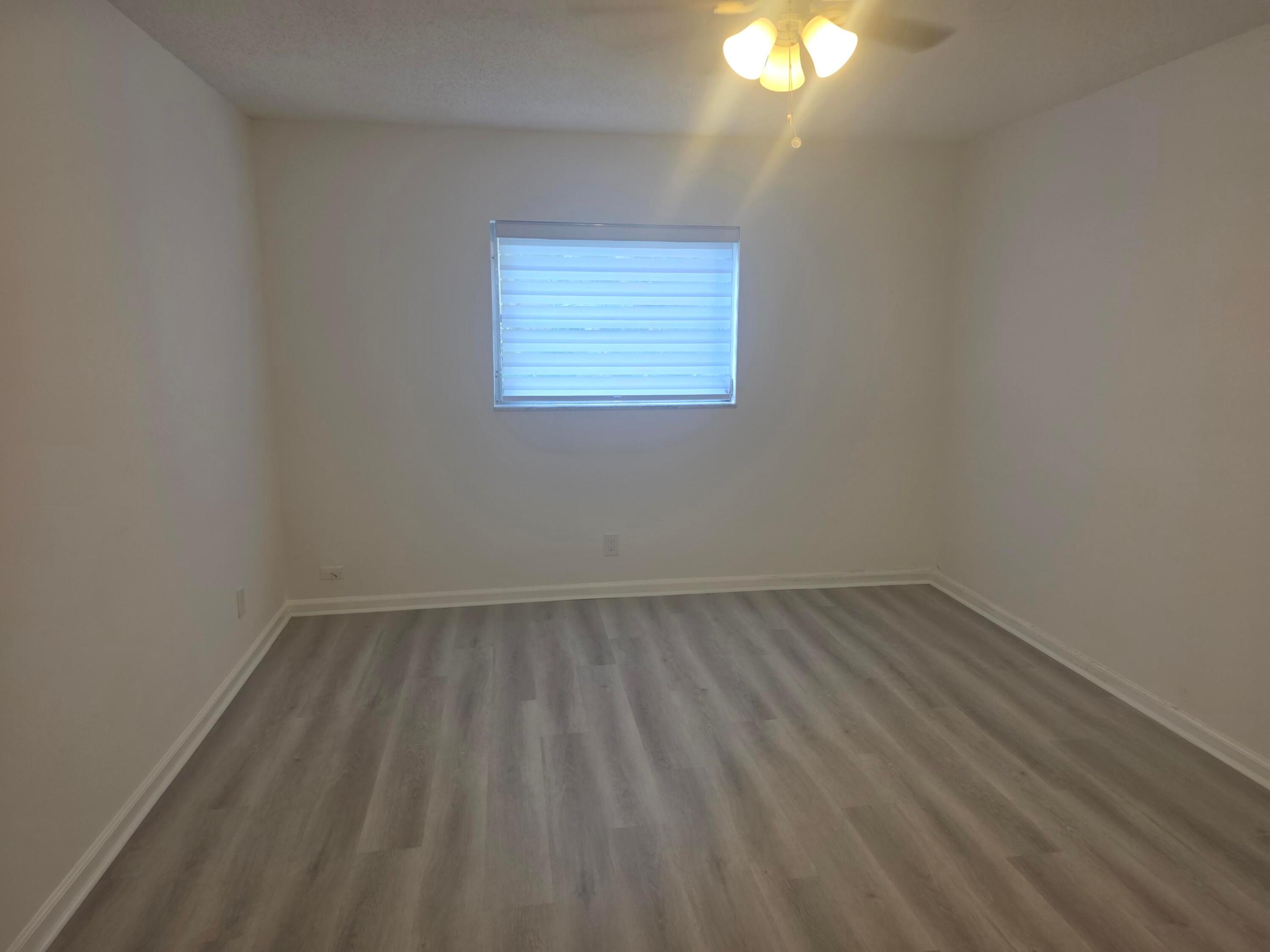 DEERFIELD PINES NORTH CONDO - Residential Lease