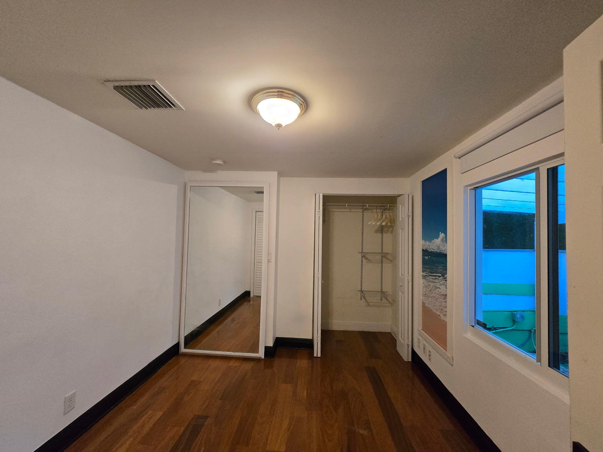 NORTH HOLLYWOOD - Residential Lease