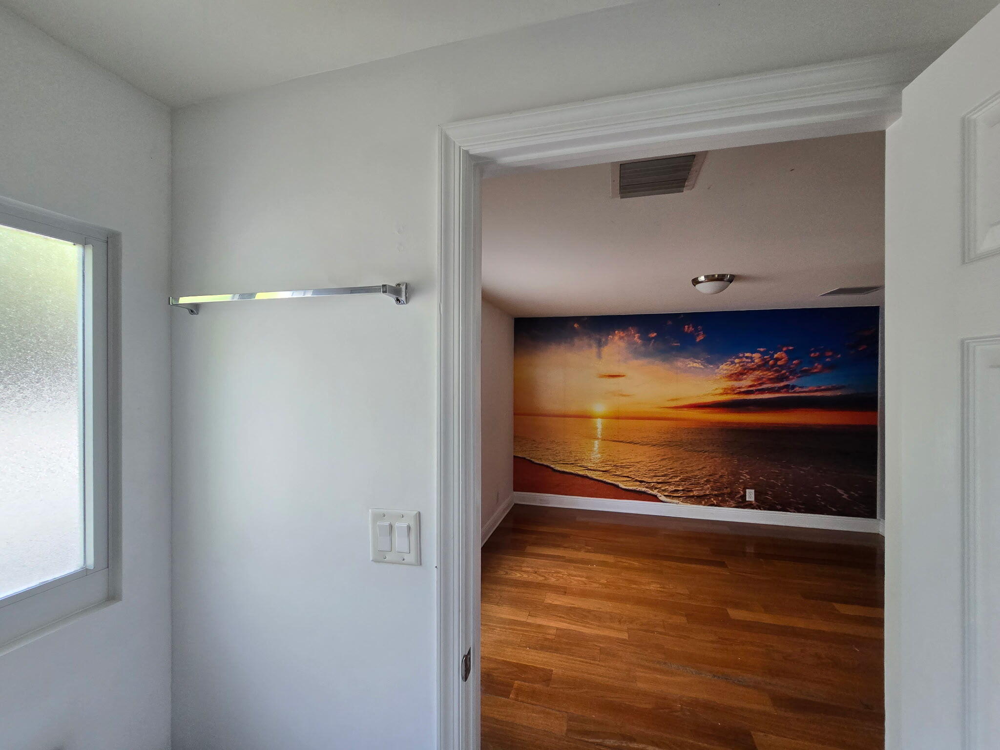 NORTH HOLLYWOOD - Residential Lease