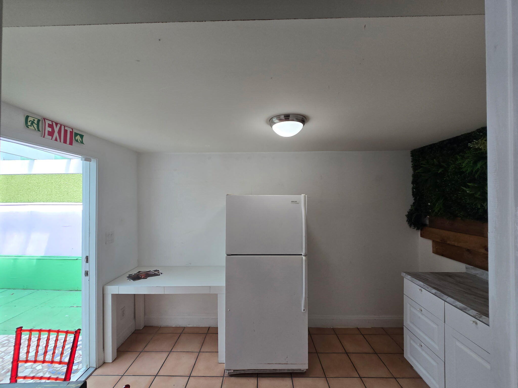 NORTH HOLLYWOOD - Residential Lease