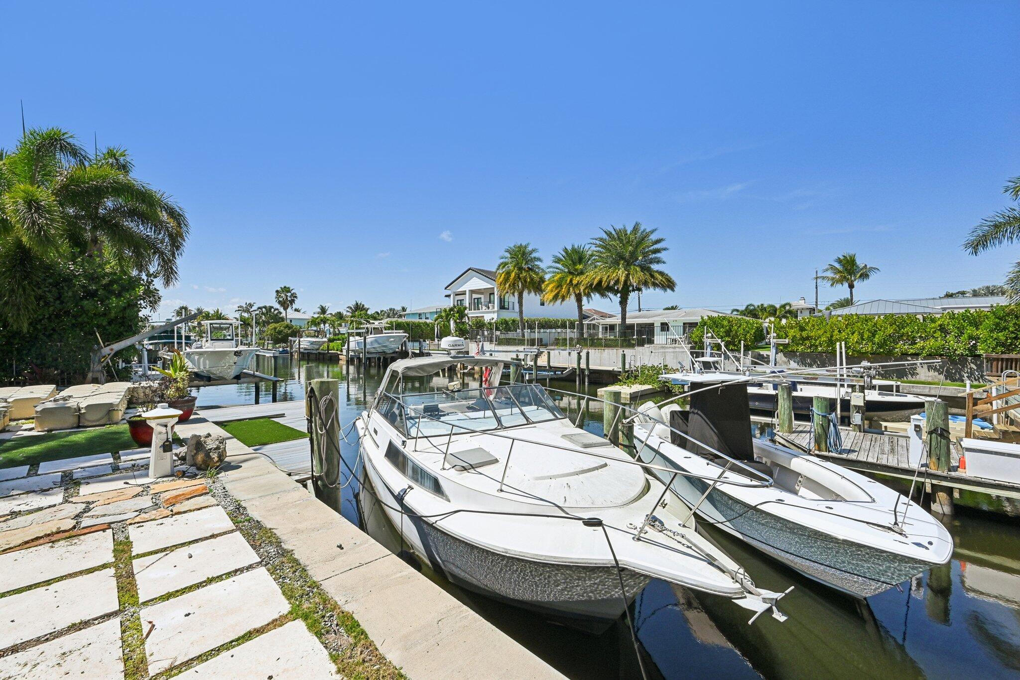 NORTH PALM BEACH VILLAGE OF PL 1 IN PB 2 - Residential