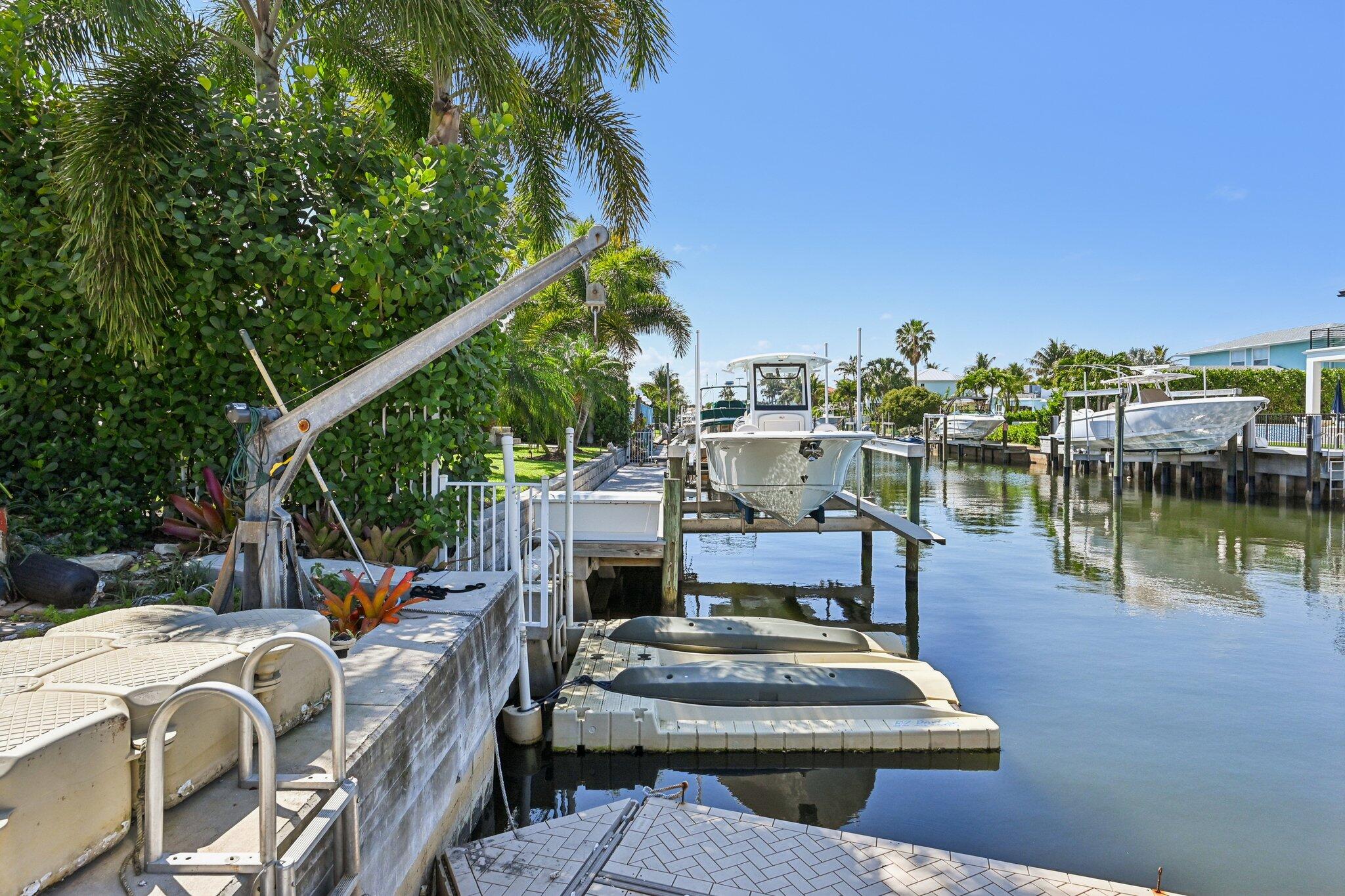 NORTH PALM BEACH VILLAGE OF PL 1 IN PB 2 - Residential