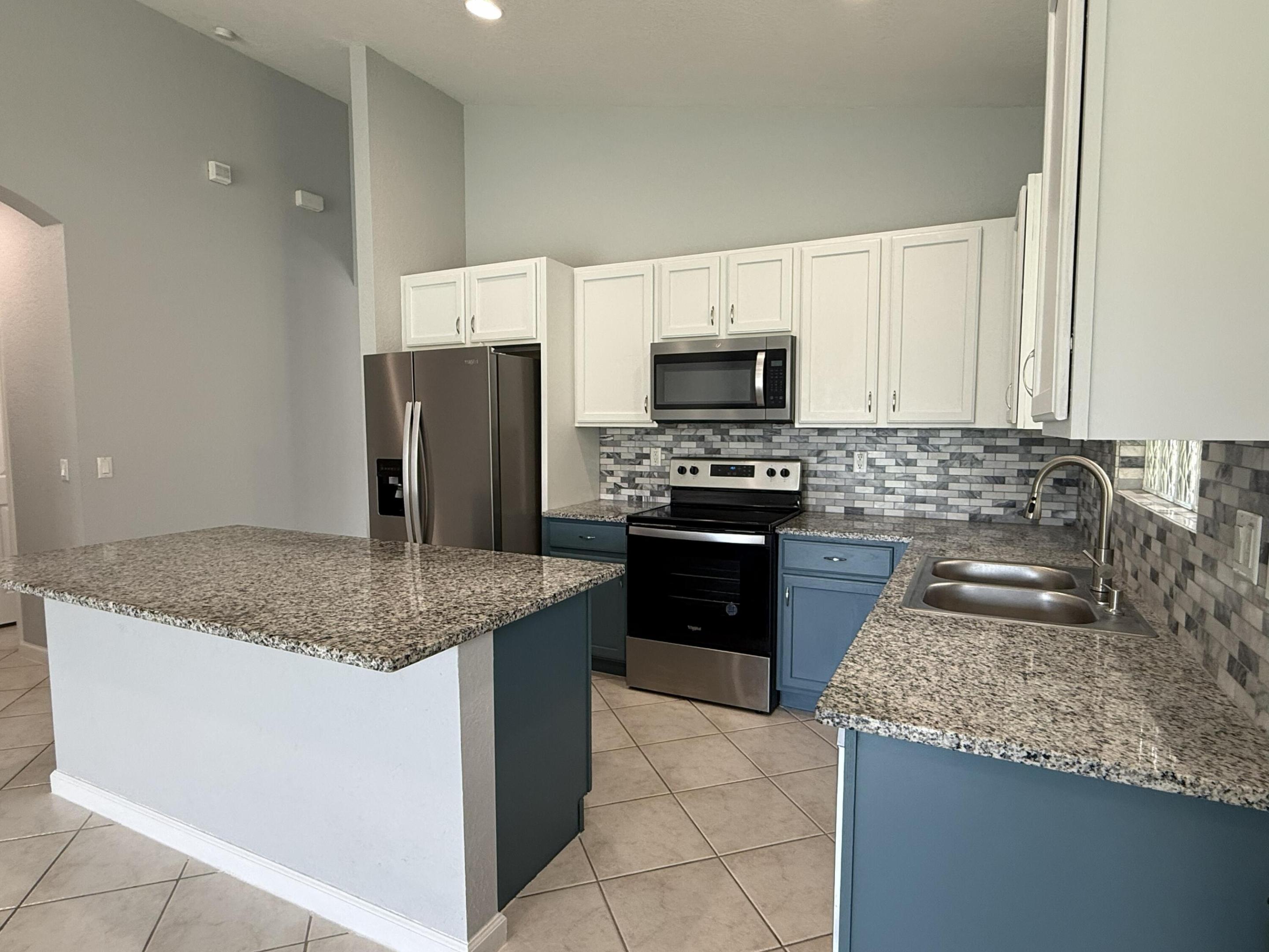 CITRUS ISLE PUD - Residential Lease