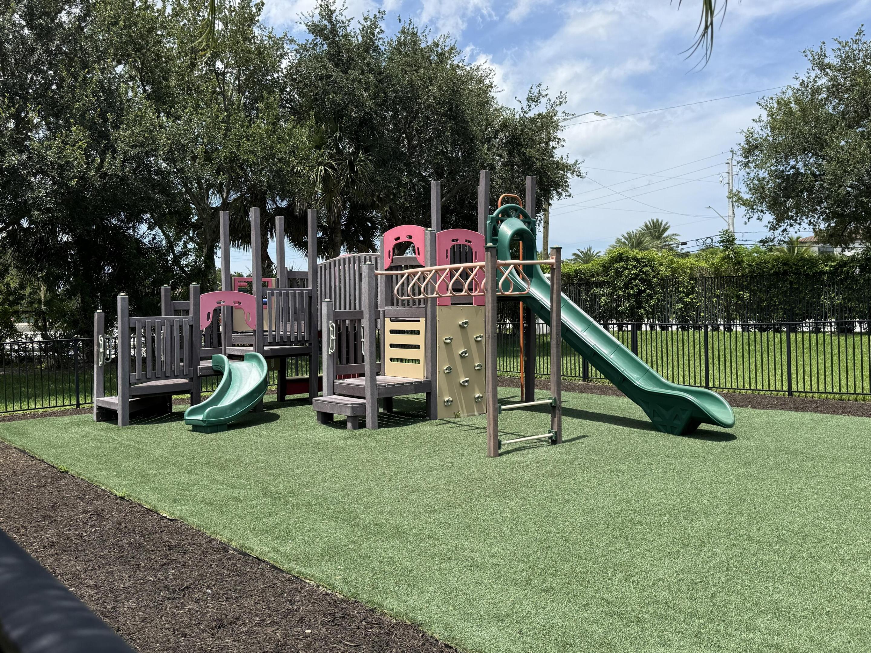CITRUS ISLE PUD - Residential Lease