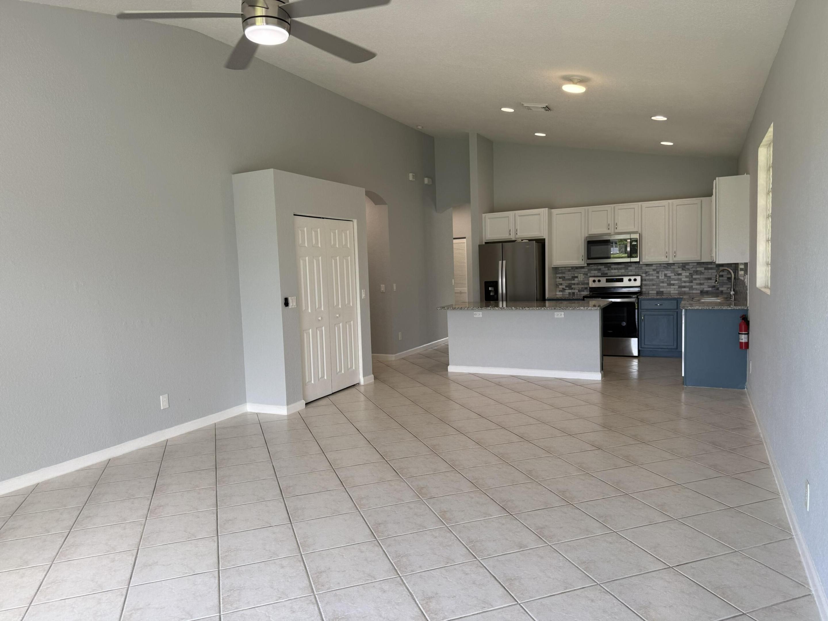 CITRUS ISLE PUD - Residential Lease